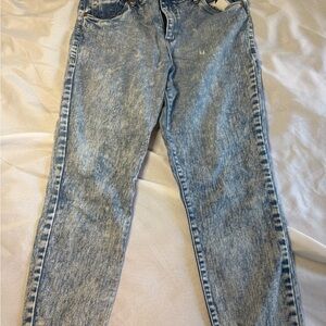 Seethrusoul Women’s High Rise Crop Skinny Acid Wash Jeans Size 32